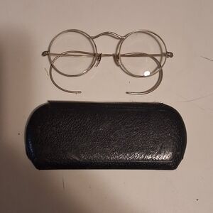 Men's Round Wireframe Glasses with Black Case - Silver Tone